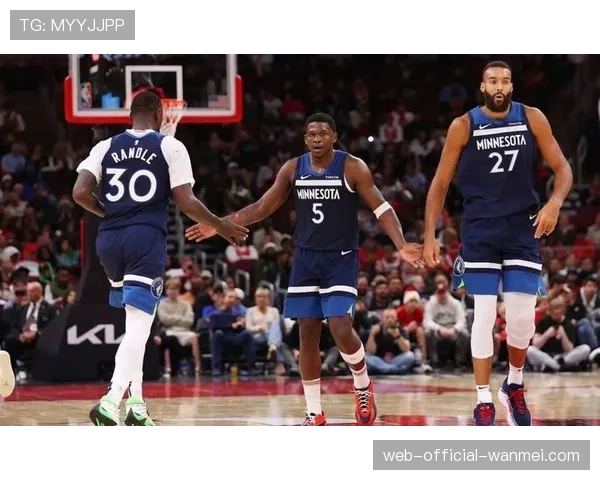 芬奇点评比赛称球权施压不足 兰德尔终结能力待提高